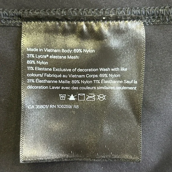 🖤”Lululemon” Black Jacket with Standing Collar and Tailored Fit w/ Pockets🖤 - Picture 13 of 17